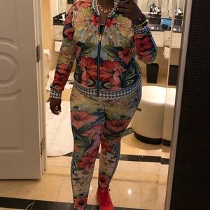 Women’s 2pc set. Fashionnova!!